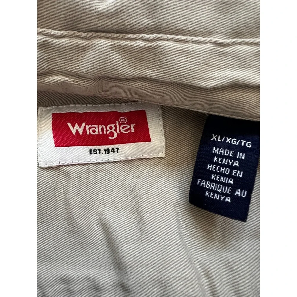 Wrangler Men's Beige Short Sleeve Button Up Work Shirt Size XL